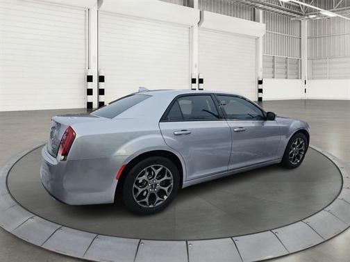 2018 Chrysler 300 S