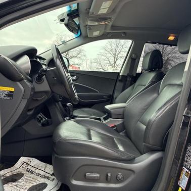 2016 Hyundai SANTA FE SE