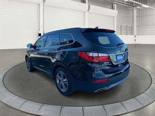 2016 Hyundai SANTA FE SE