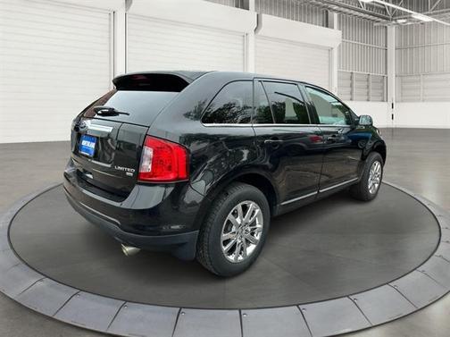 Tuxedo Black Metallic 2013 Ford Edge Limited