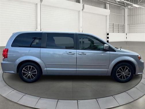 Billet Silver Metallic Clearcoat 2015 Dodge Grand Caravan R/T