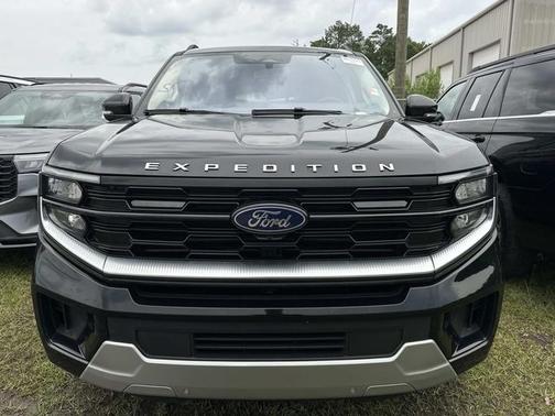 AGATE BLACK METALLIC 2025 Ford Expedition PLATINUM