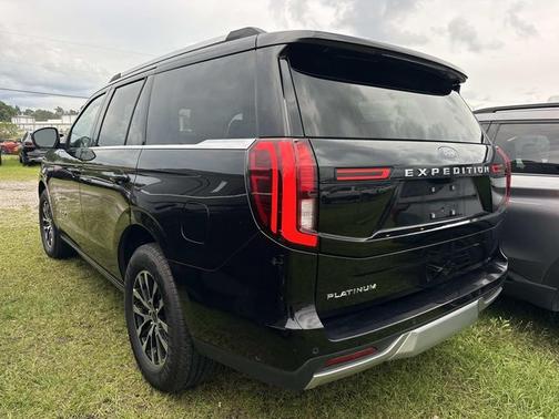 AGATE BLACK METALLIC 2025 Ford Expedition PLATINUM