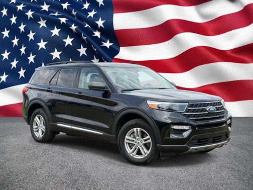 AGATE BLACK METALLIC 2023 Ford Explorer XLT