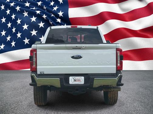 OXFORD WHITE 2024 Ford F-250 LARIAT