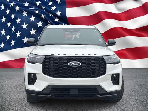 STAR WHITE MET TRI-COAT 2025 Ford Explorer ST-LINE