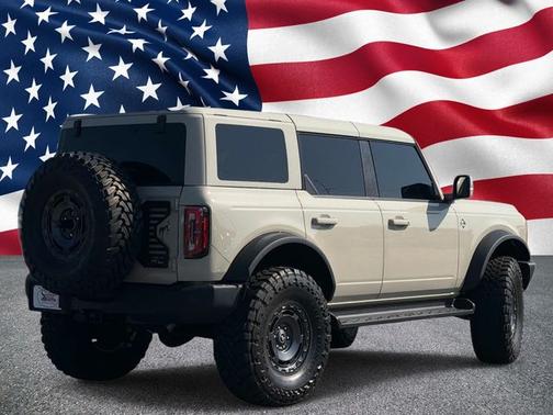 DESERT SAND 2025 Ford Bronco OUTER BANKS