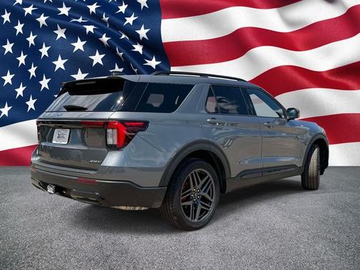 CARBONIZED GRAY METALLIC 2025 Ford Explorer ST-LINE