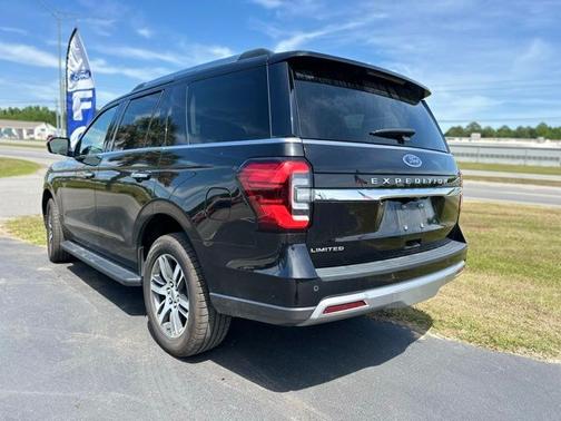 AGATE BLACK METALLIC 2024 Ford Expedition LIMITED
