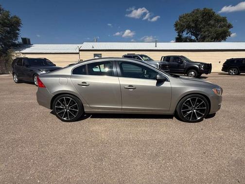 2016 Volvo S60 T5 Drive-E Premier