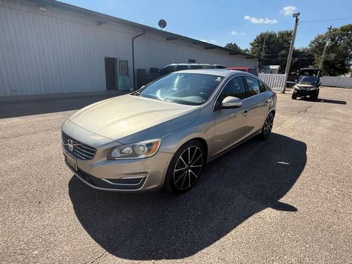 2016 Volvo S60 T5 Drive-E Premier