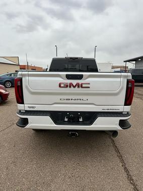 2024 GMC Sierra 2500 Denali