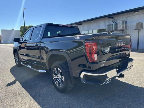 2025 GMC Sierra 1500 SLE