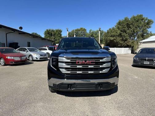 2025 GMC Sierra 1500 SLE
