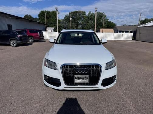 White 2016 Audi Q5 2.0T Premium Plus