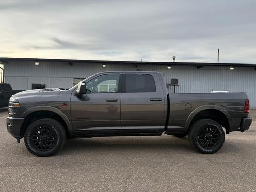 2025 RAM 2500 Limited Crew Cab 4x4 6'4' Box