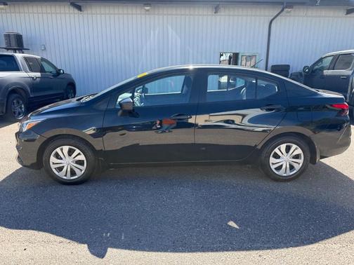2021 Nissan Versa 1.6 S