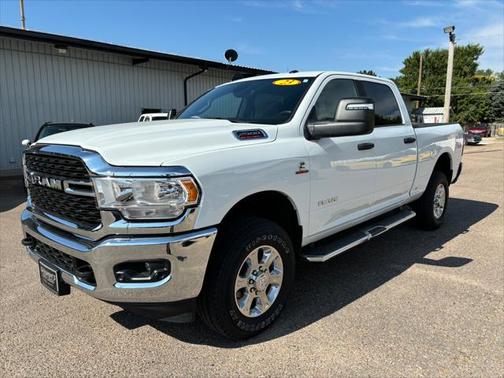 2023 RAM 2500 Big Horn Crew Cab 4x4 6'4' Box