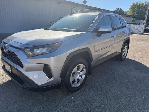 2020 Toyota RAV4 LE