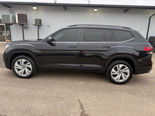 2022 Volkswagen Atlas 2.0T SE w/Technology