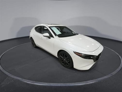 2022 Mazda Mazda3 FWD w/Premium Package