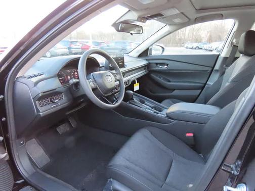 Crystal Black Pearl 2026 Honda Accord SE