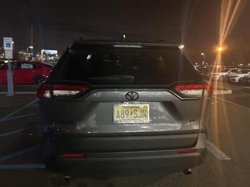 2025 Toyota RAV4 Hybrid LE