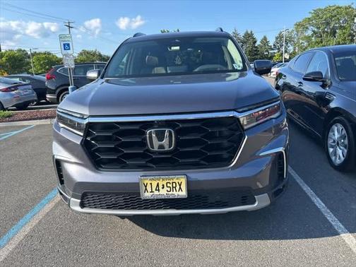 2023 Honda Pilot AWD Elite