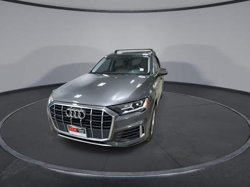 2022 Audi Q7 45 Premium