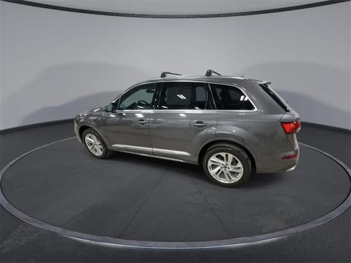 2022 Audi Q7 45 Premium
