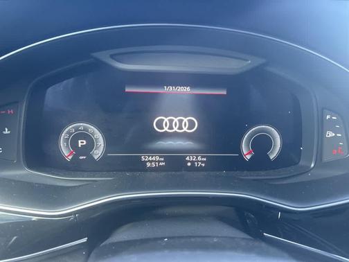 2022 Audi Q7 45 Premium