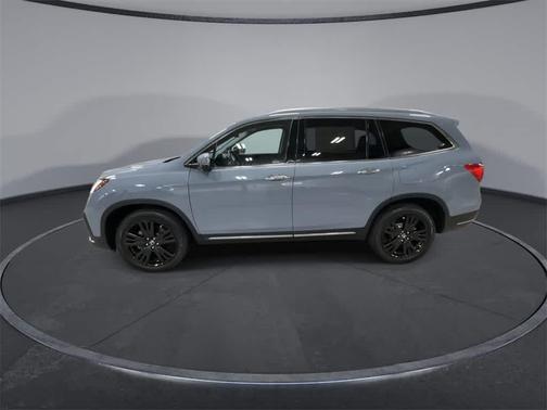 2022 Honda Pilot Touring 8-Passenger