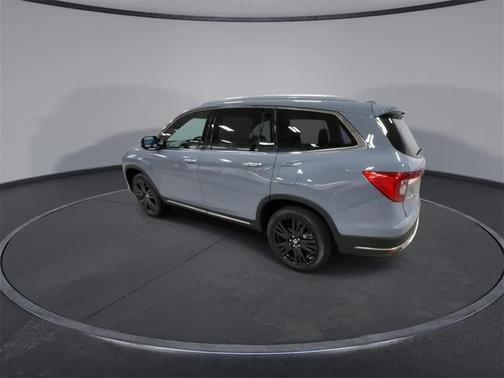 2022 Honda Pilot Touring 8-Passenger