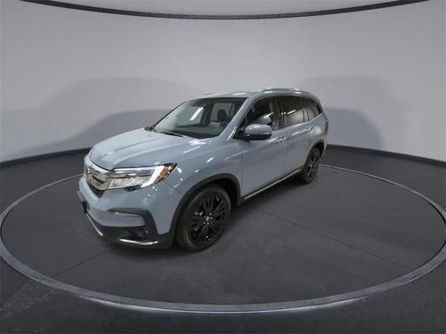 2022 Honda Pilot Touring 8-Passenger