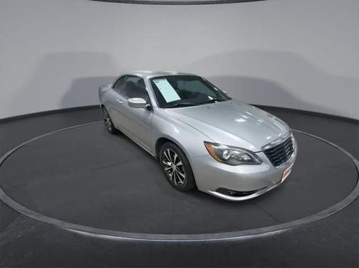 2013 Chrysler 200 S