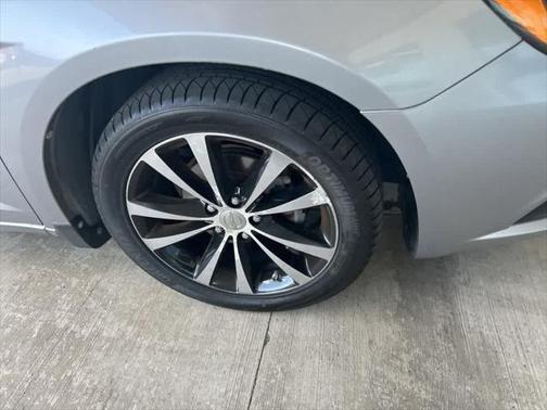 2013 Chrysler 200 S