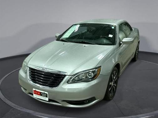 2013 Chrysler 200 S
