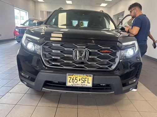 2023 Honda Passport AWD TrailSport
