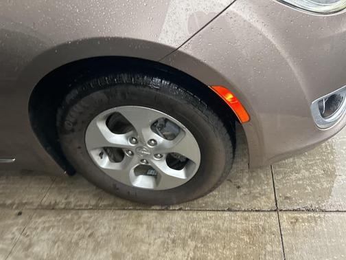 2018 Chrysler Pacifica Hybrid Touring L