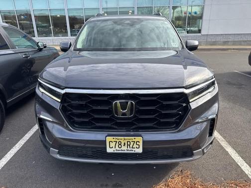 2023 Honda Pilot AWD Elite
