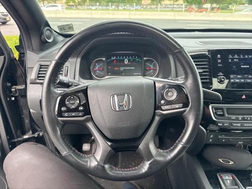2022 Honda Pilot AWD Black Edition
