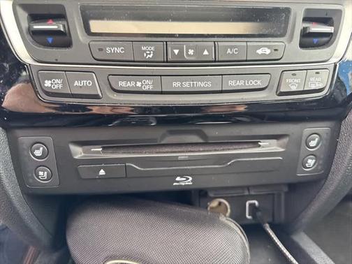 2022 Honda Pilot AWD Black Edition