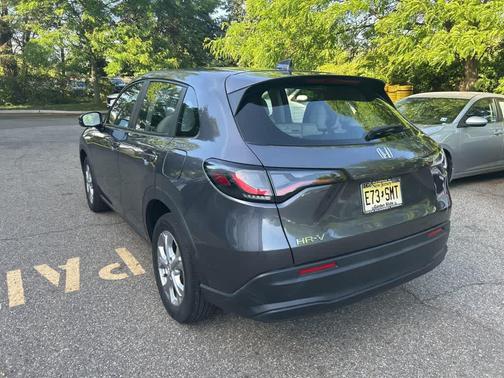 Modern Steel Metallic 2024 Honda HR-V LX