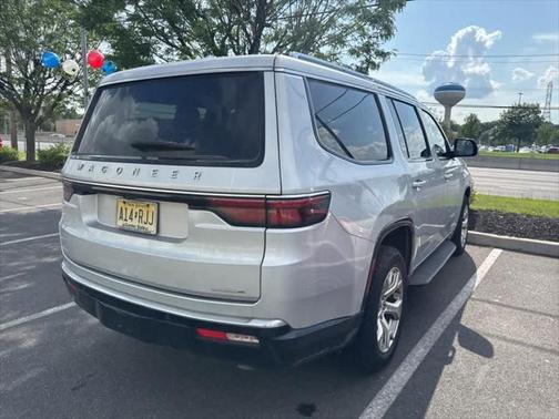2022 Jeep Wagoneer Series II 4x4