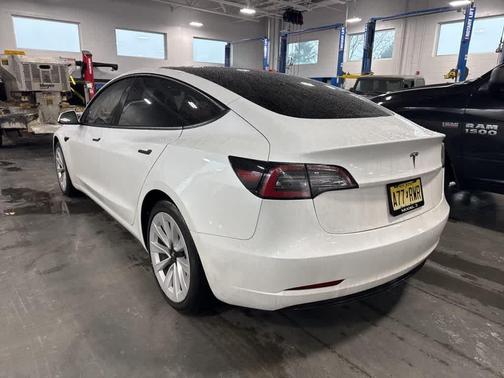 2023 Tesla Model 3 Standard Range