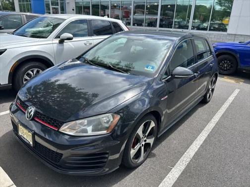2015 Volkswagen Golf GTI 2.0T S 4-Door