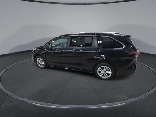 2023 Toyota Sienna Limited 7-Passenger