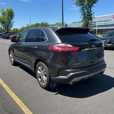 Magnetic Metallic 2019 Ford Edge Titanium