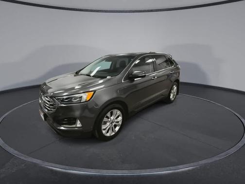 Magnetic Metallic 2019 Ford Edge Titanium