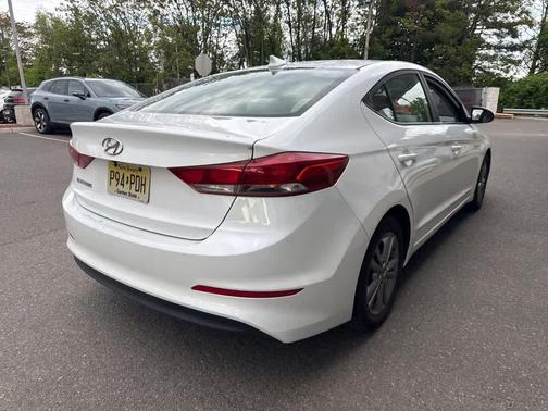 Quartz White Pearl 2018 Hyundai ELANTRA Value Edition